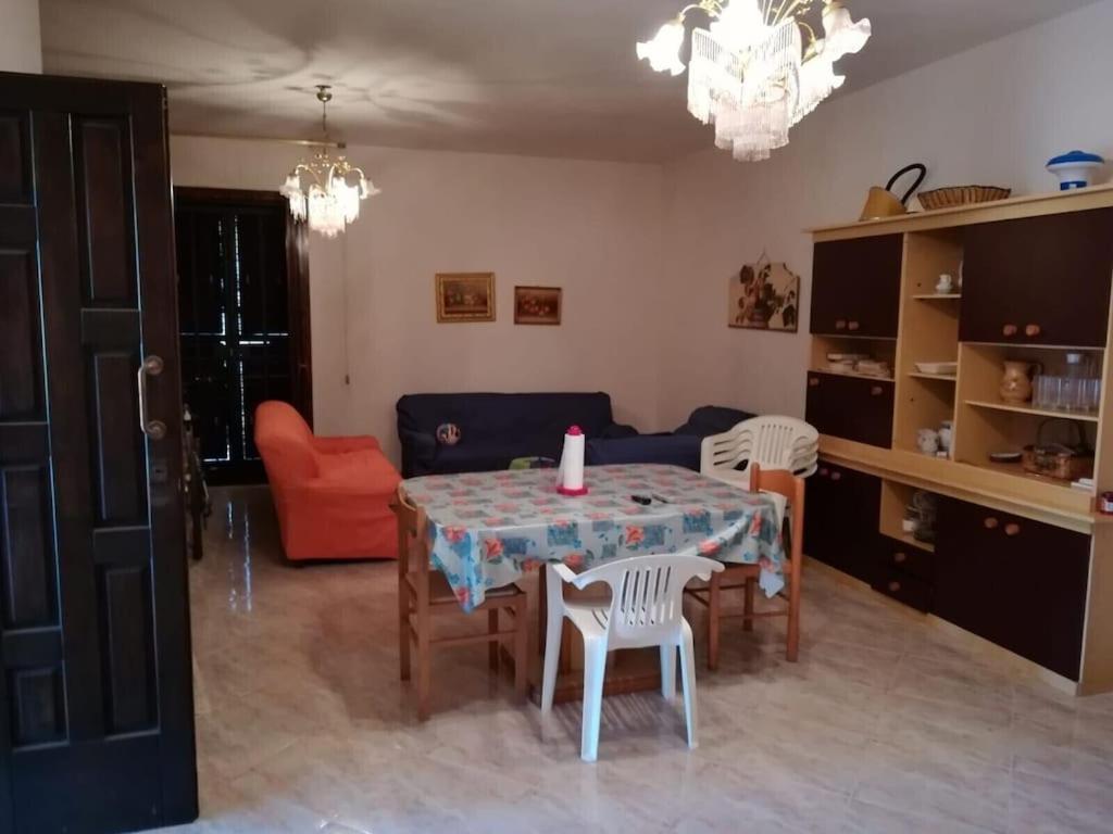 Villa Singola A 1300 Mt Dal Mare Mazara del Vallo Luaran gambar