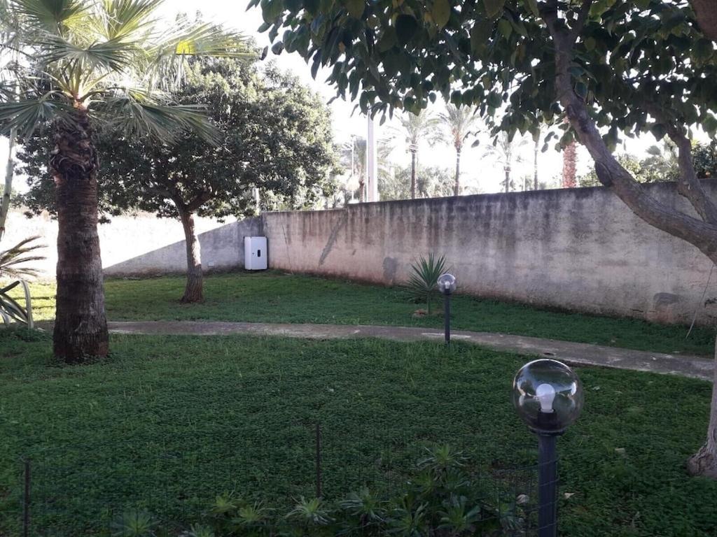 Villa Singola A 1300 Mt Dal Mare Mazara del Vallo Luaran gambar